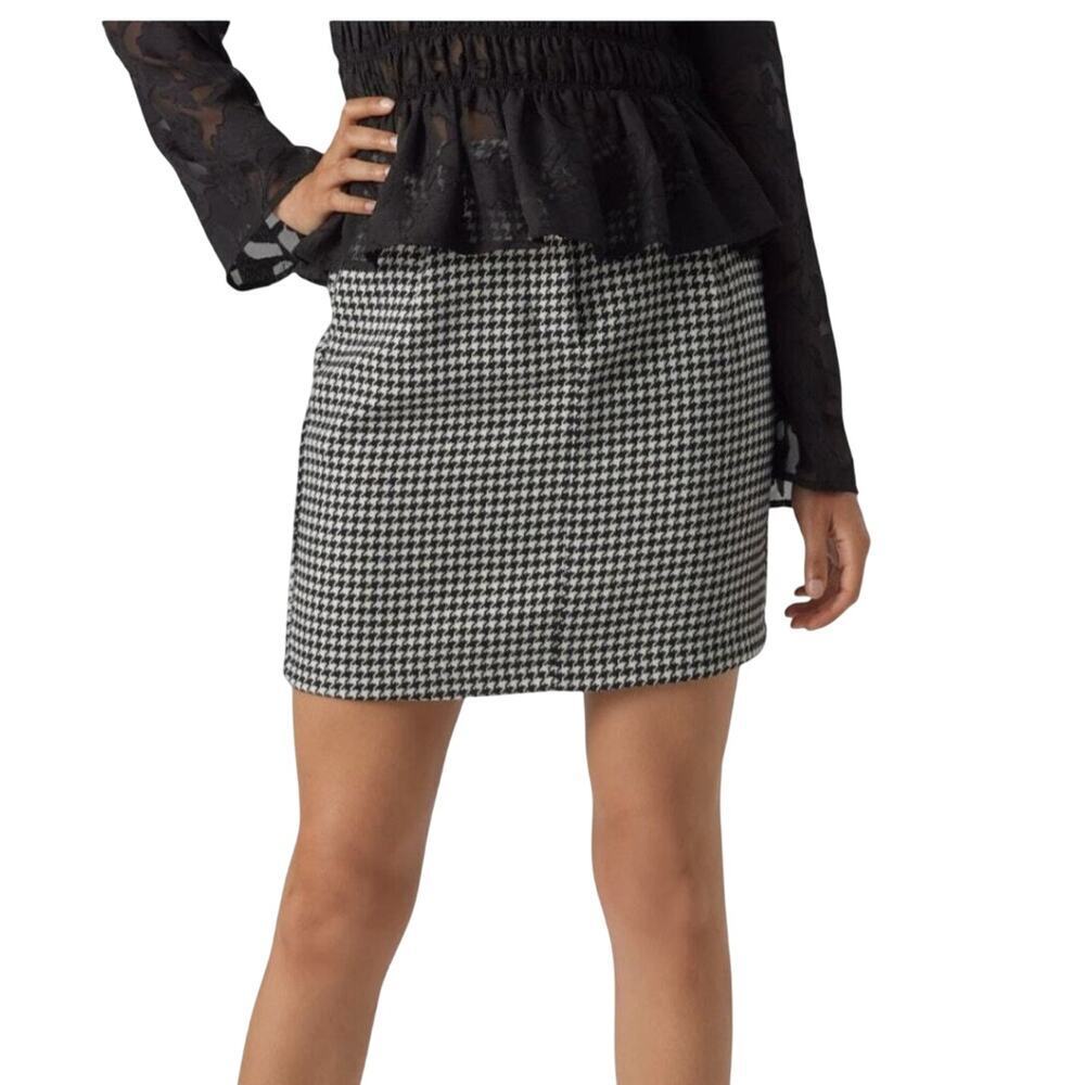 Vero Moda Houndstooth womens black/white mini skirt Size 4 Twee Preppy Classic